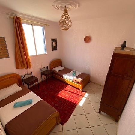 מלון Tamraght Red Carpet Surf Camp Sea, Mountain & Garden Escape מראה חיצוני תמונה
