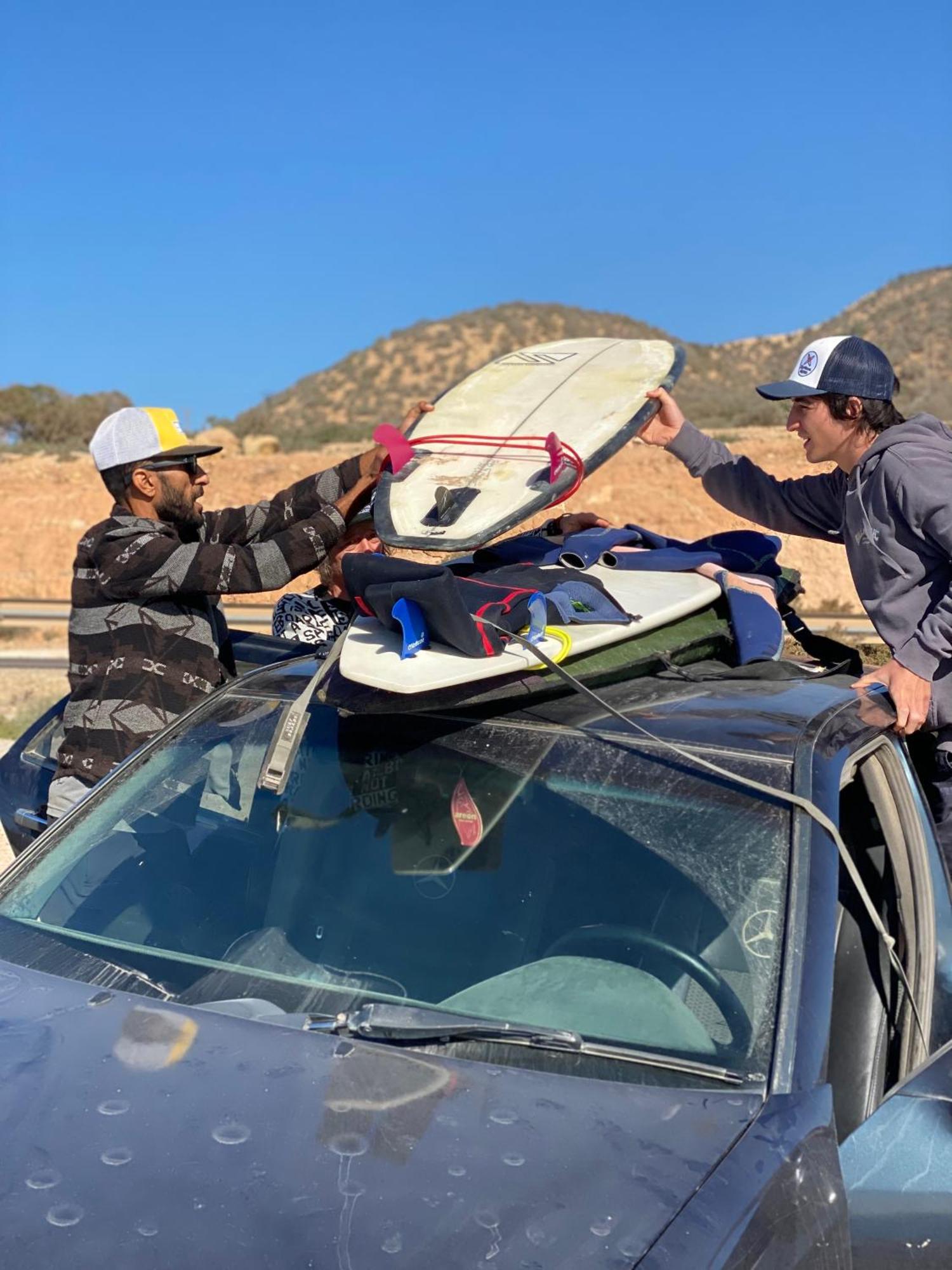 מלון Tamraght Red Carpet Surf Camp Sea, Mountain & Garden Escape מראה חיצוני תמונה